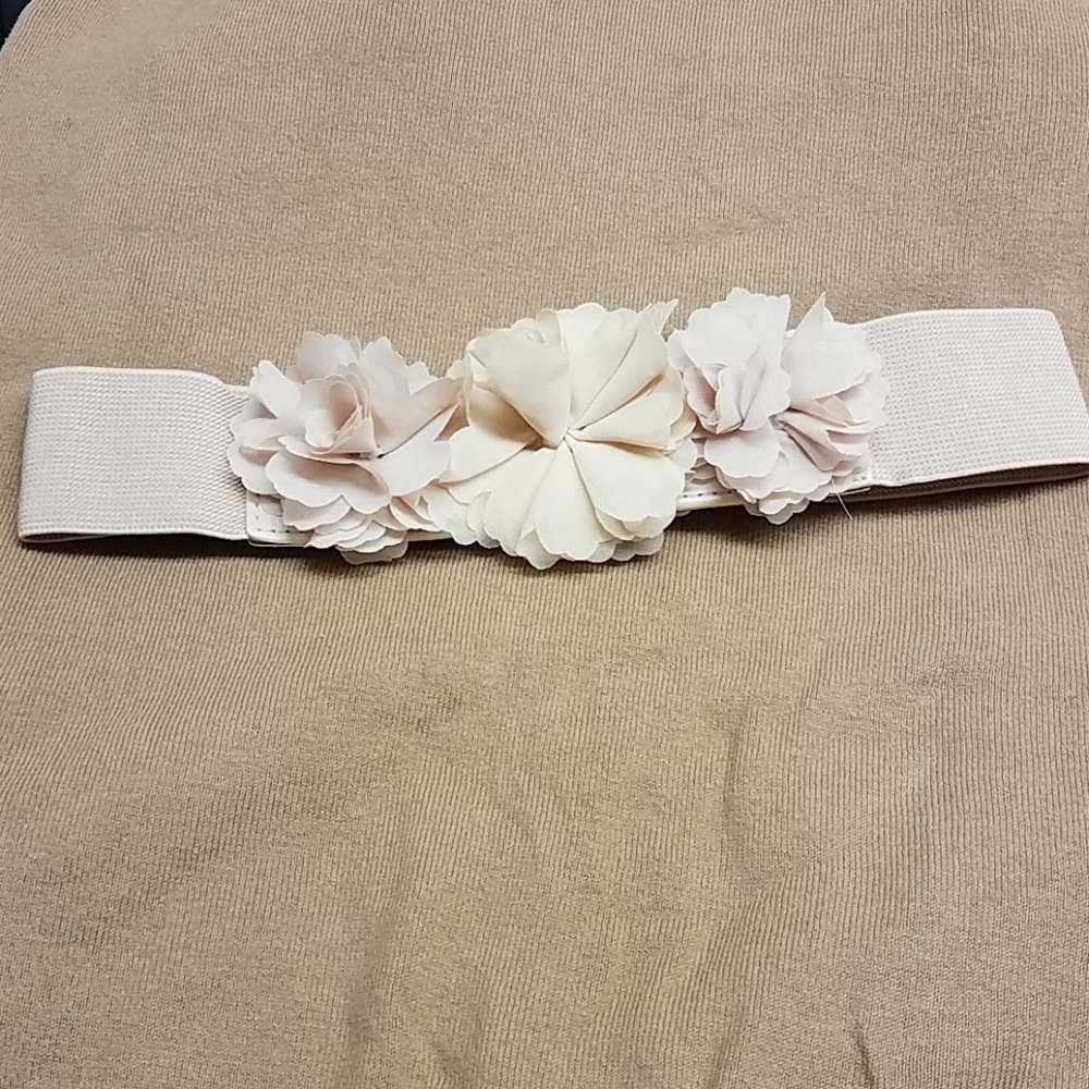 Flower applique belt